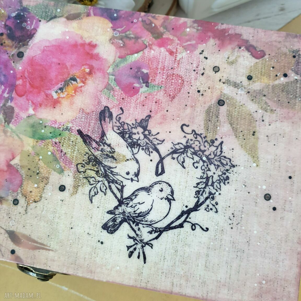 Ręcznie robione pudełko decoupage na ślub - kwiaty
