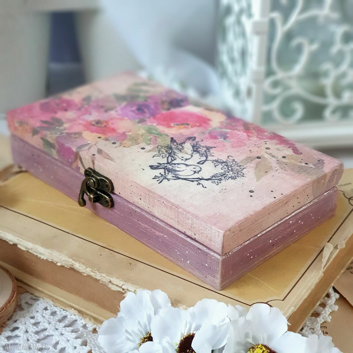 Ręcznie robione pudełko decoupage na ślub - kwiaty