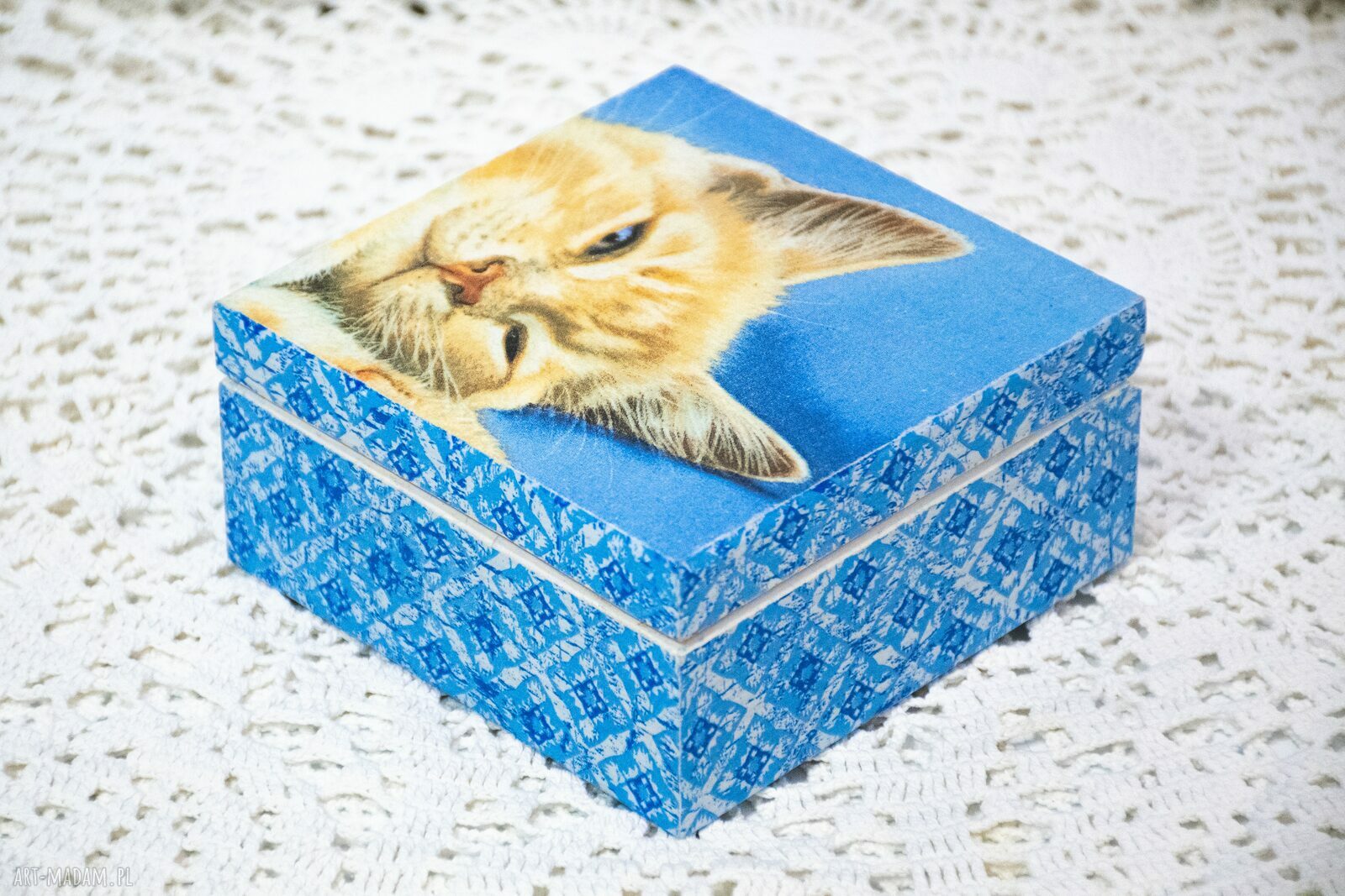 Drewniane pudełko Kotek - subtelne decoupage na skarby