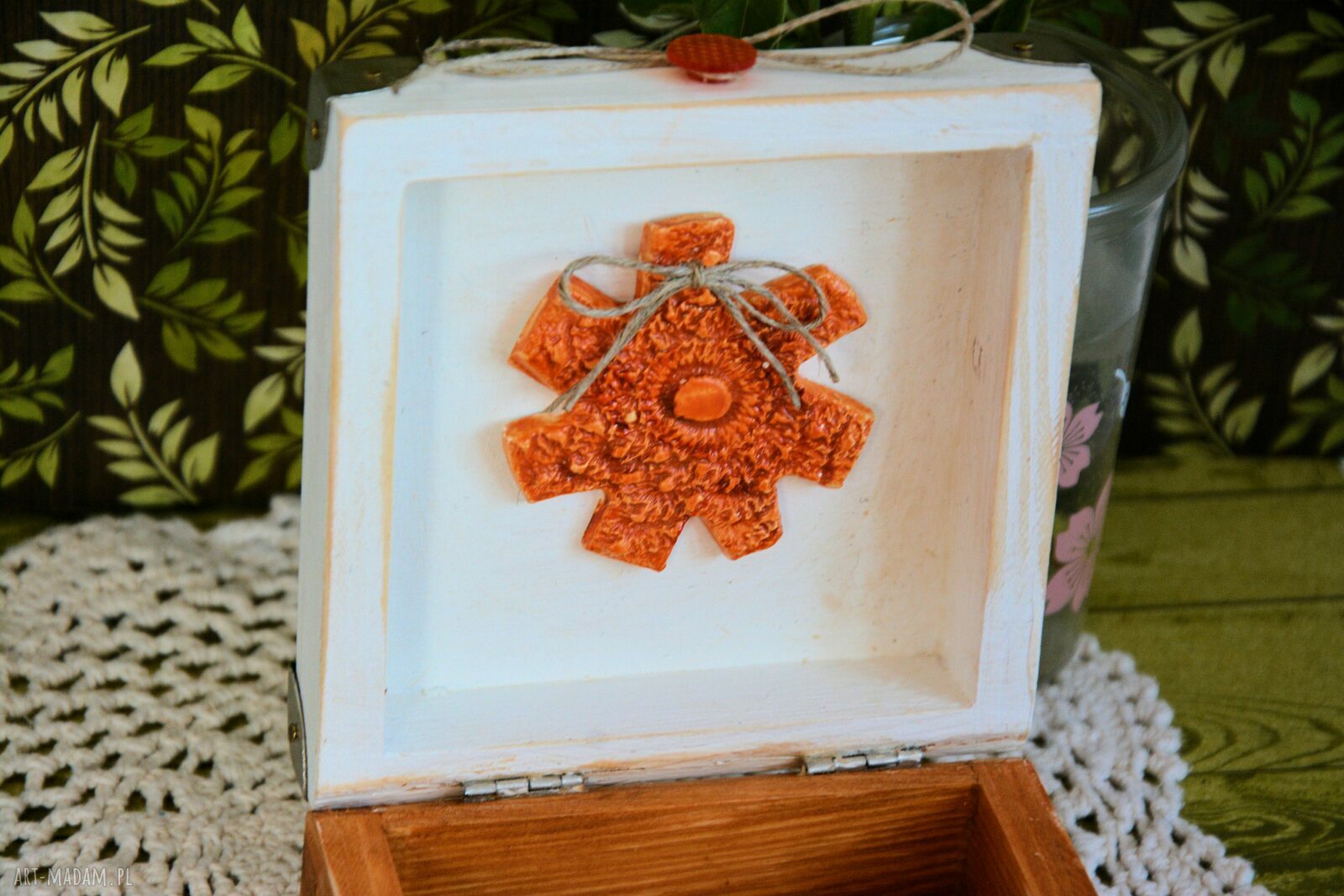 Pudełko drewniane z rudzikiem - urodzinowa szkatułka handmade