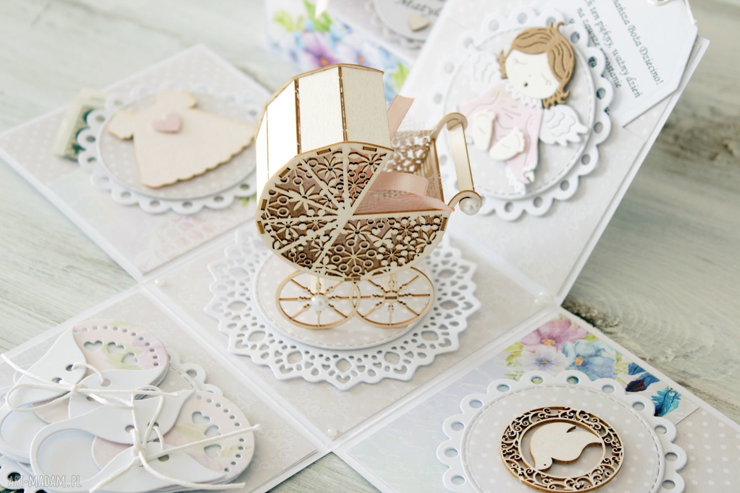 Pudełko eksplodujące kartka życzeniami chrzest prezent