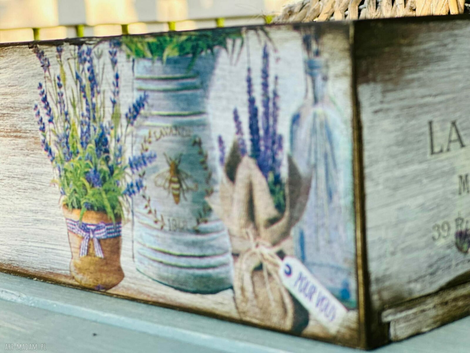 Pudełko na chusteczki shabby chic z motywem lawendy