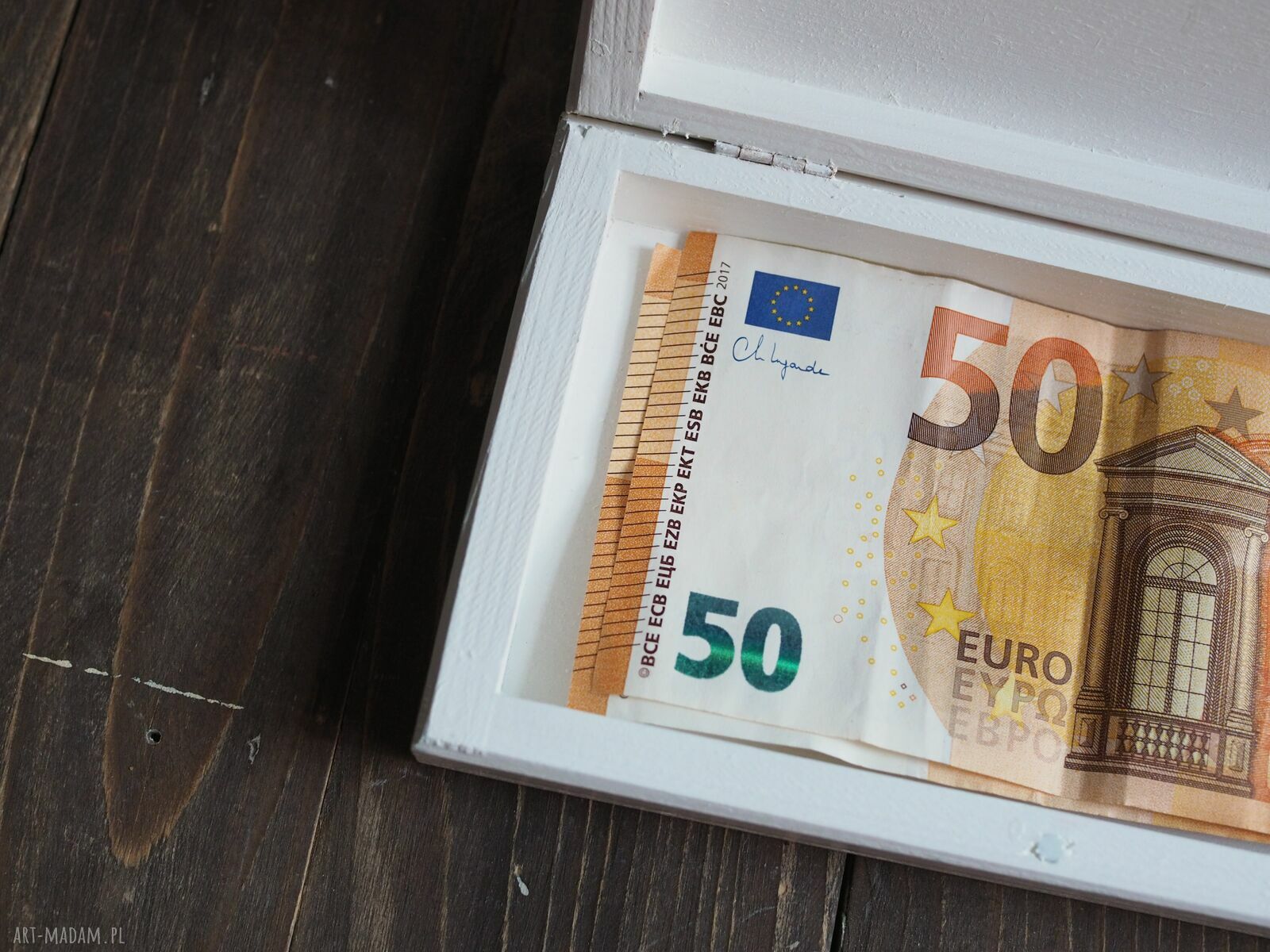 Drewniana koperta na pieniądze z grawerem - personalizowane etui na ślub