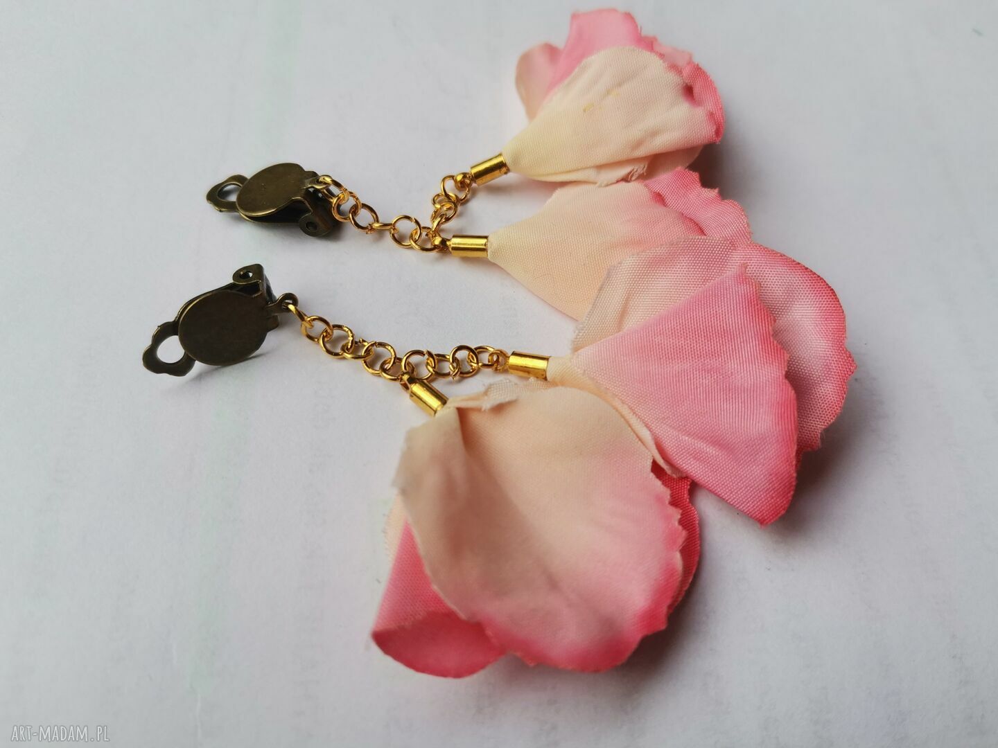 Klipsy pudrowe lekkie z frędzlami - boho Ruda Klara (handmade)