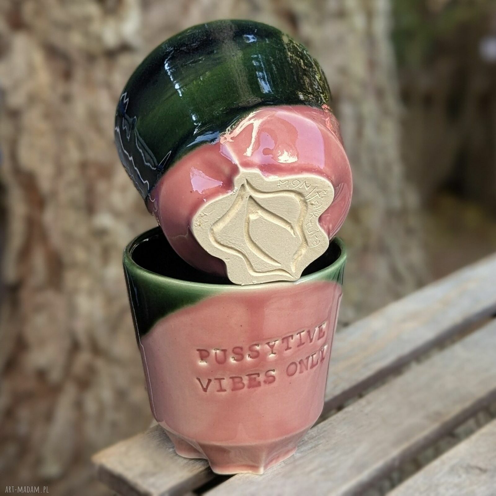 PUSSYTIVE VIBES ONLY - czarka ceramiczna Monifaktura