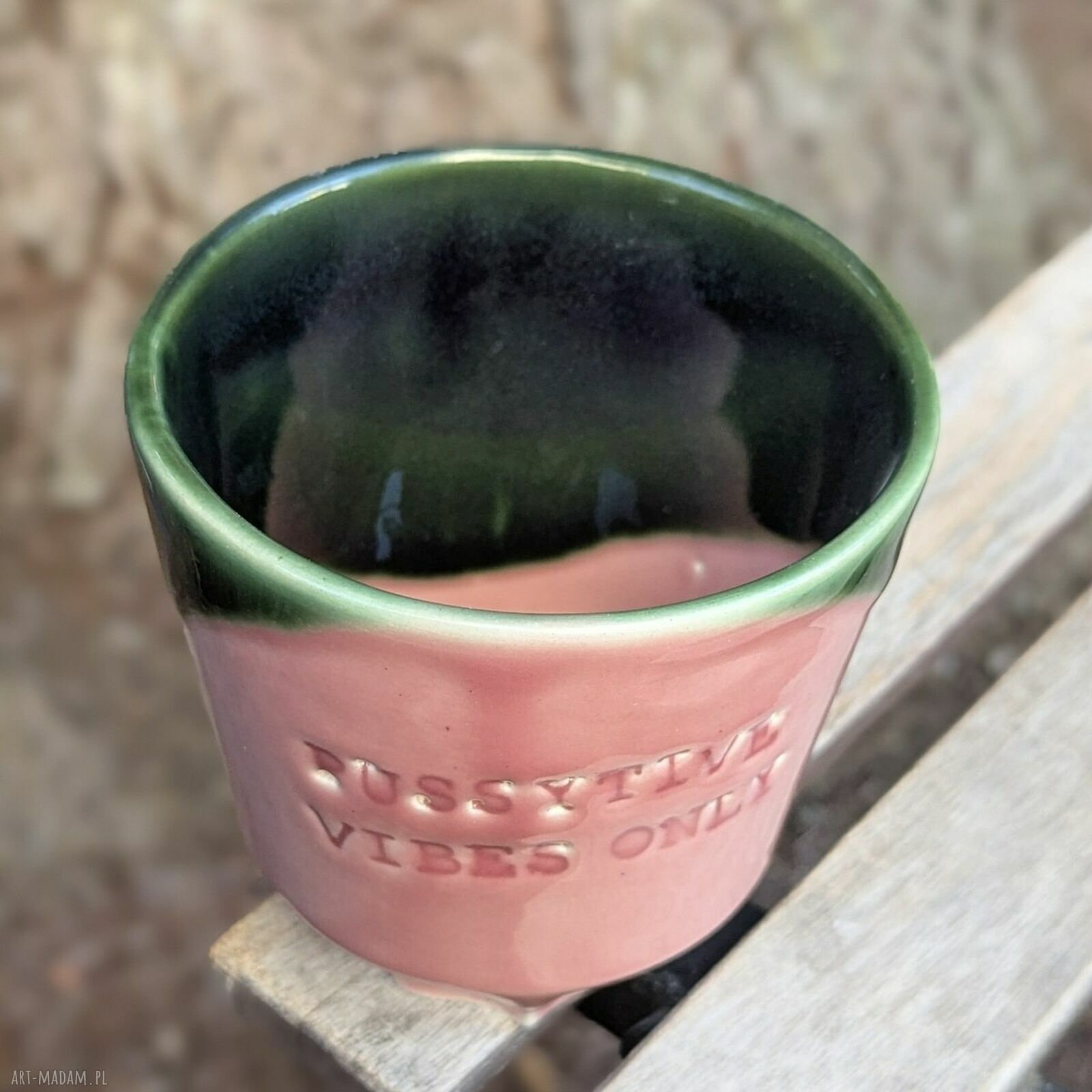 PUSSYTIVE VIBES ONLY - czarka ceramiczna Monifaktura