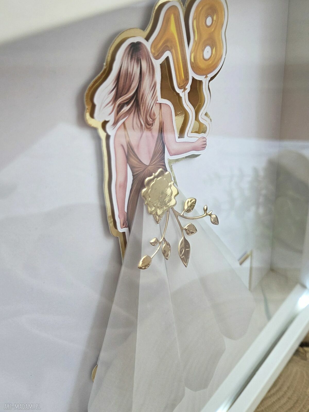 Ramka 3D na 18 - personalizowany prezent na osiemnastkę z miejscem na banknoty