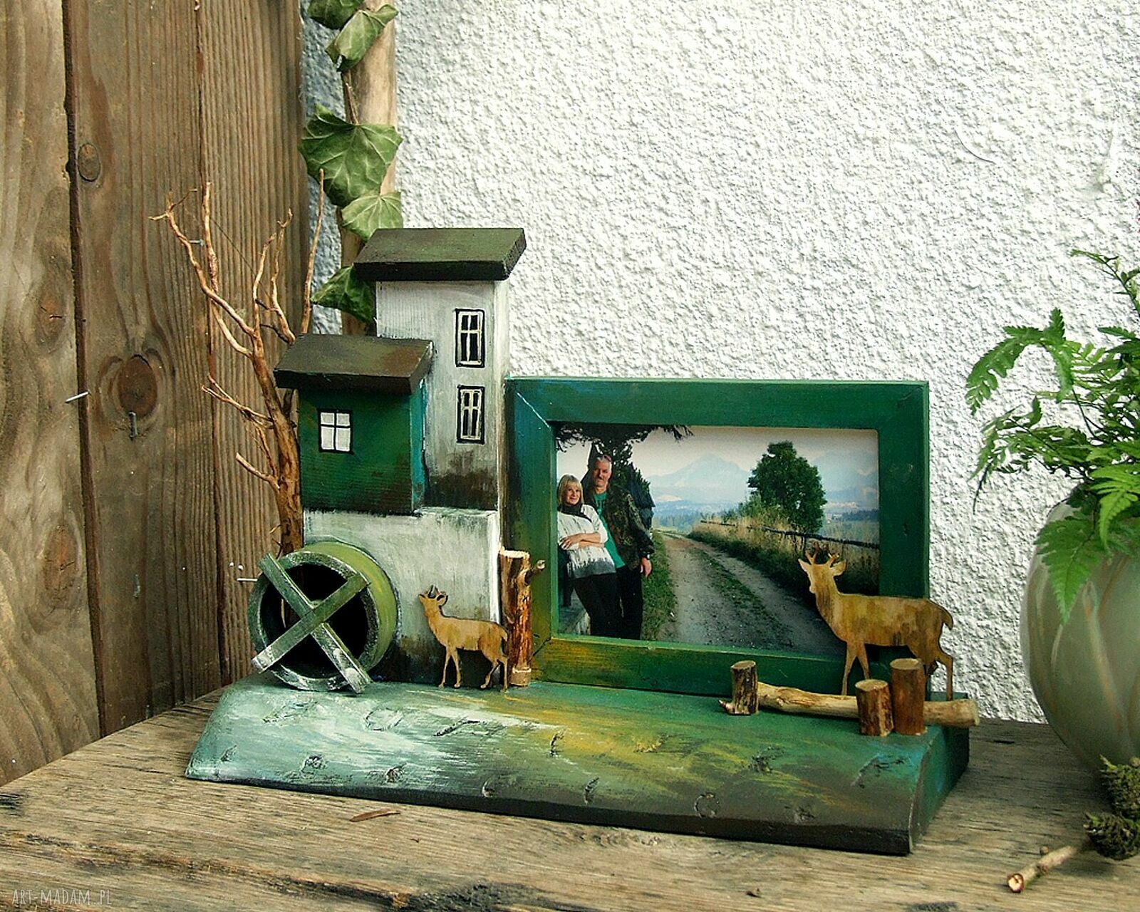 Ręcznie malowana ramka drewniana Leśniczówka na zdjęcie 15x10 cm