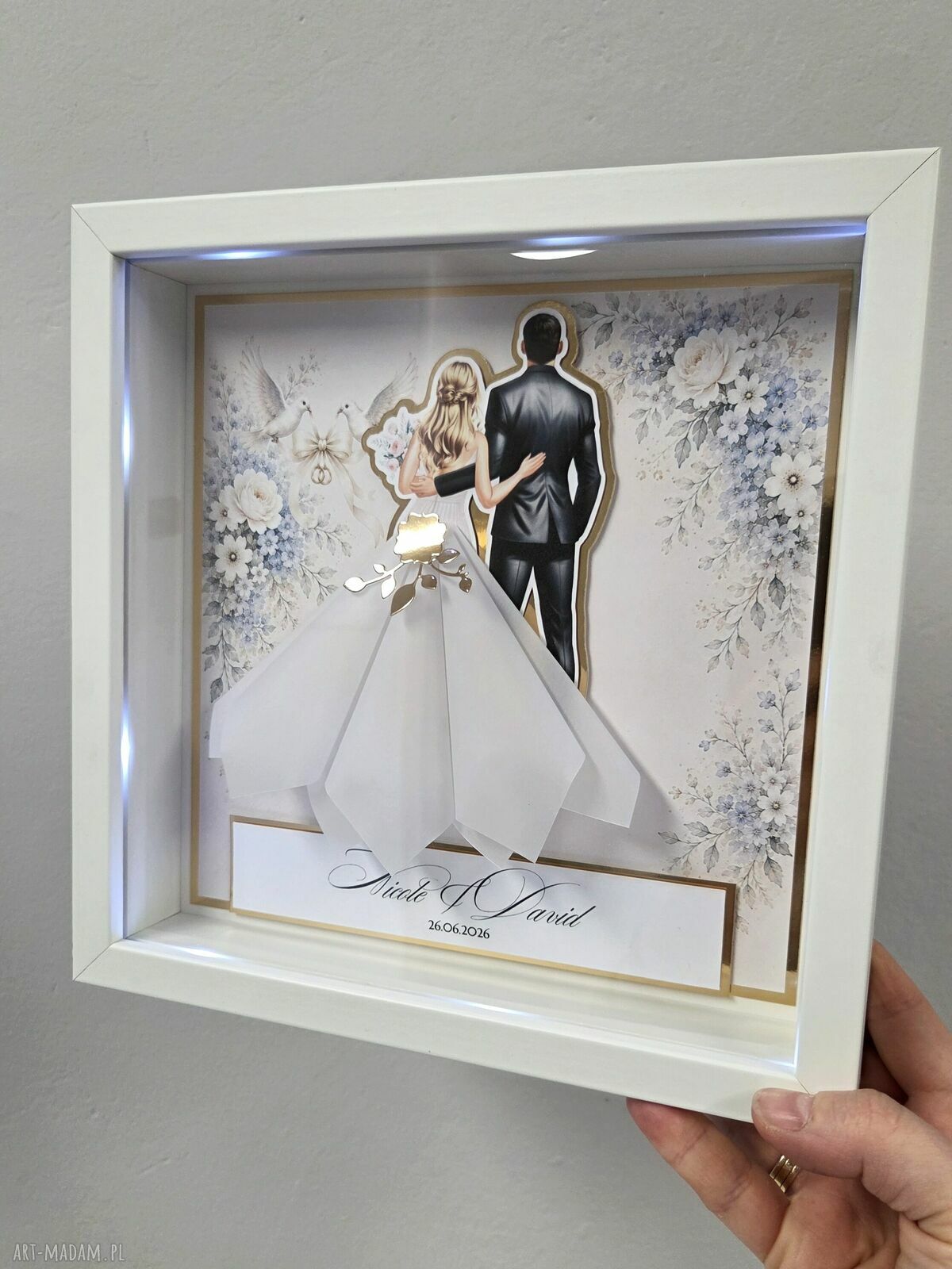 Personalizowana ramka ślubna 3D z miejscem na gotówkę