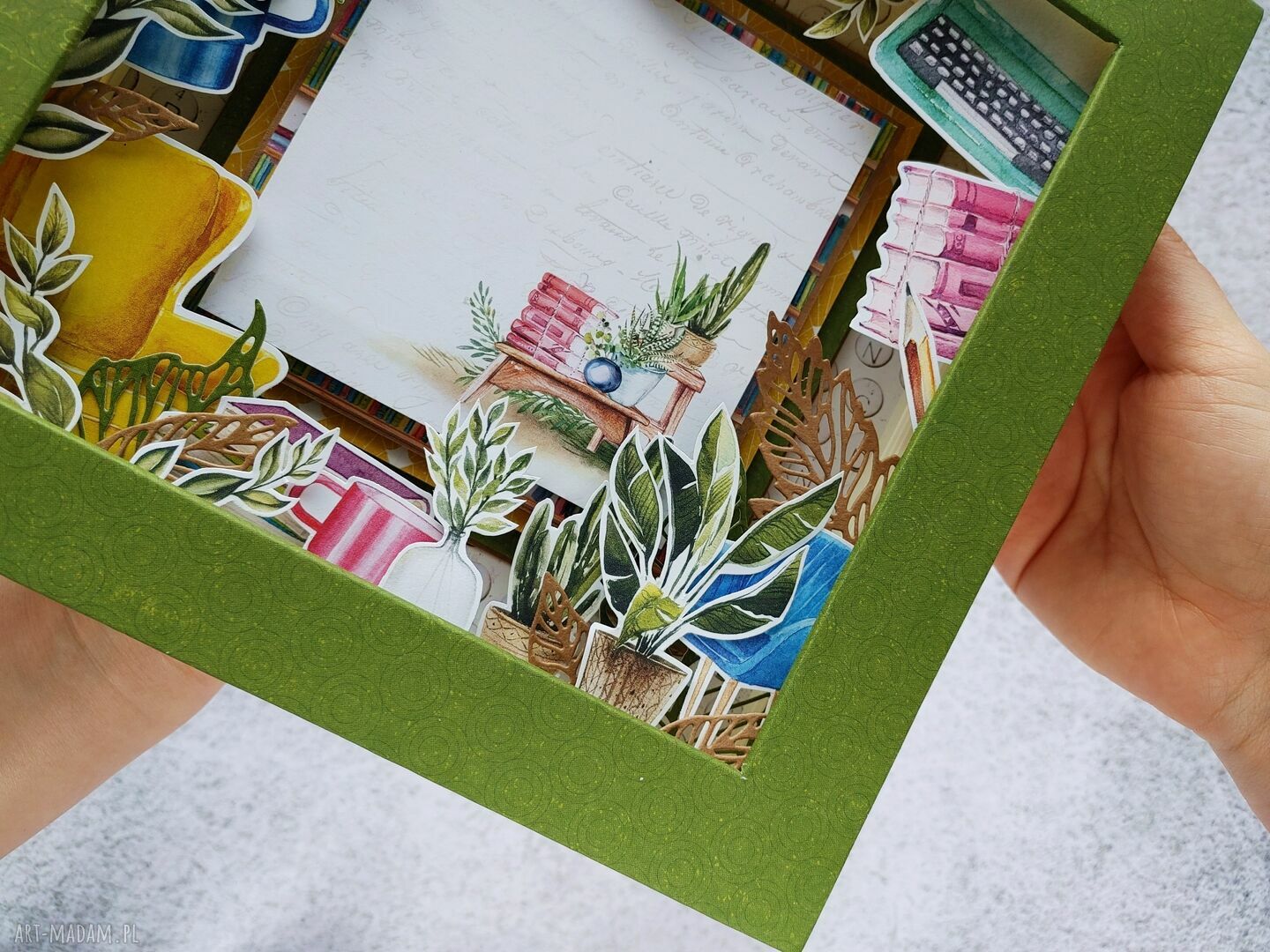 Ramka Shadowbox #1 - przestrzenna ramka 3D na zdjęcie 10x10 cm