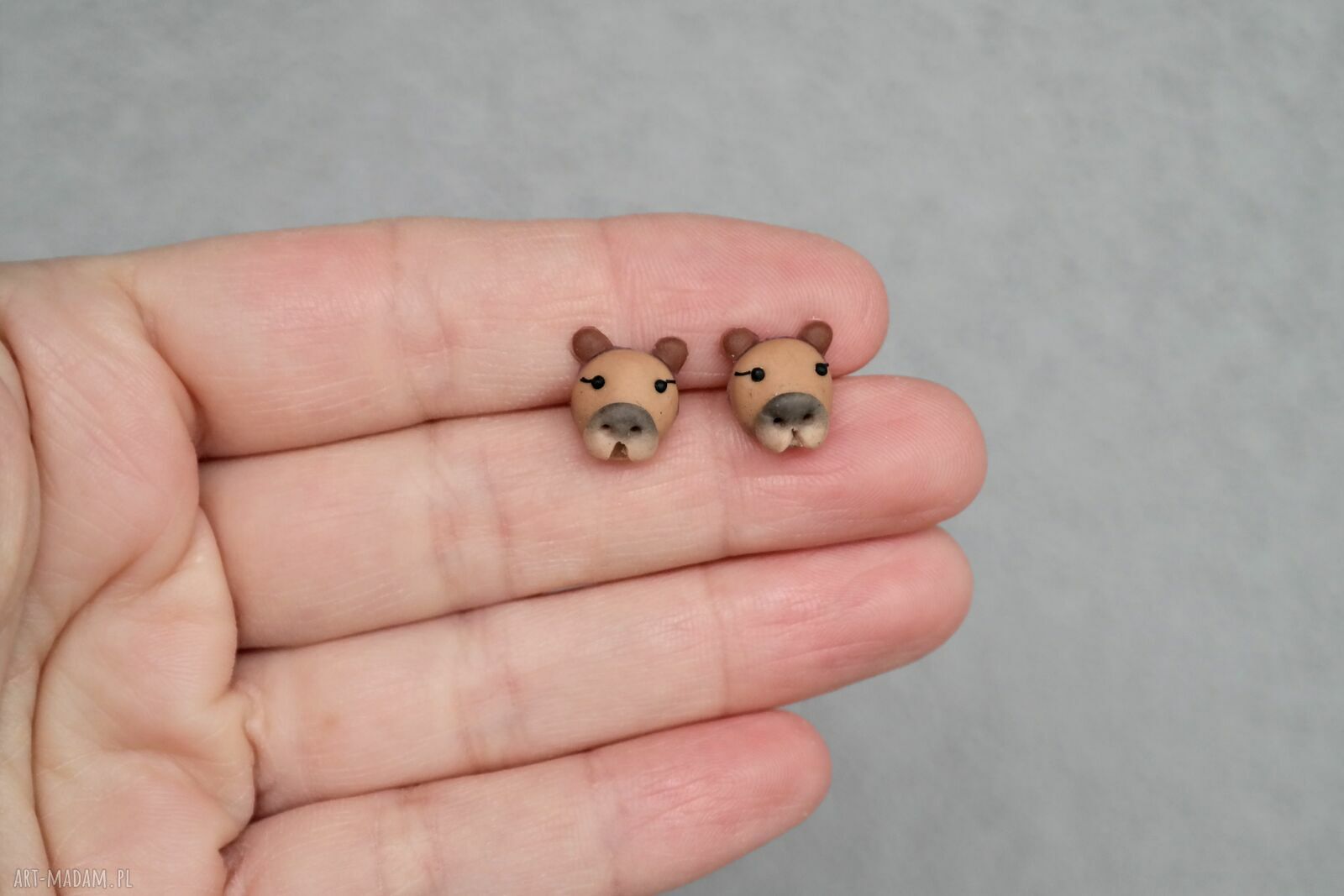 Realistyczne kolczyki kapibary 3D mini na sztyftach