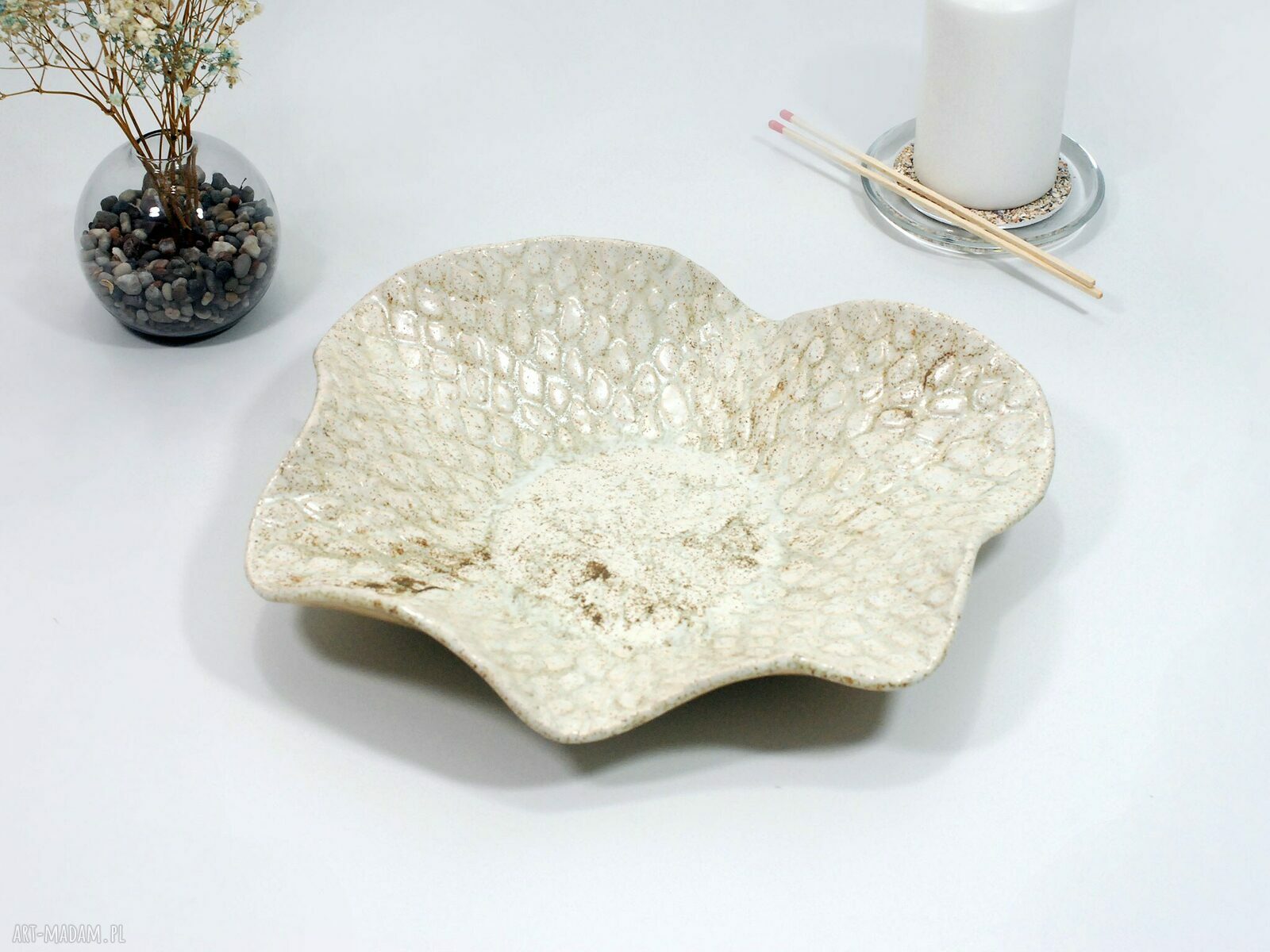Duża misa ceramiczna na owoce - ręcznie formowana wabi-sabi
