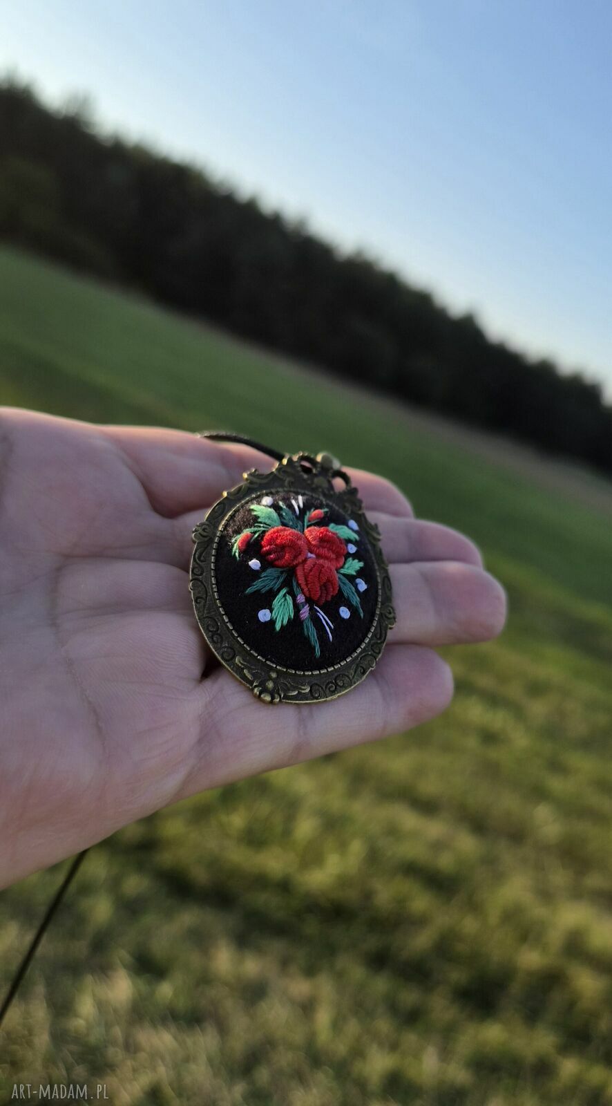 Ręcznie robiona broszka handmade