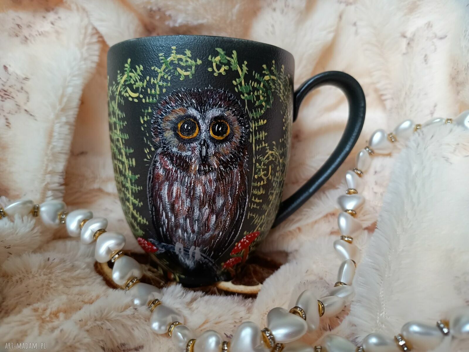 Ręcznie malowana sówka i runo leśne - kubek z porcelany 400 ml