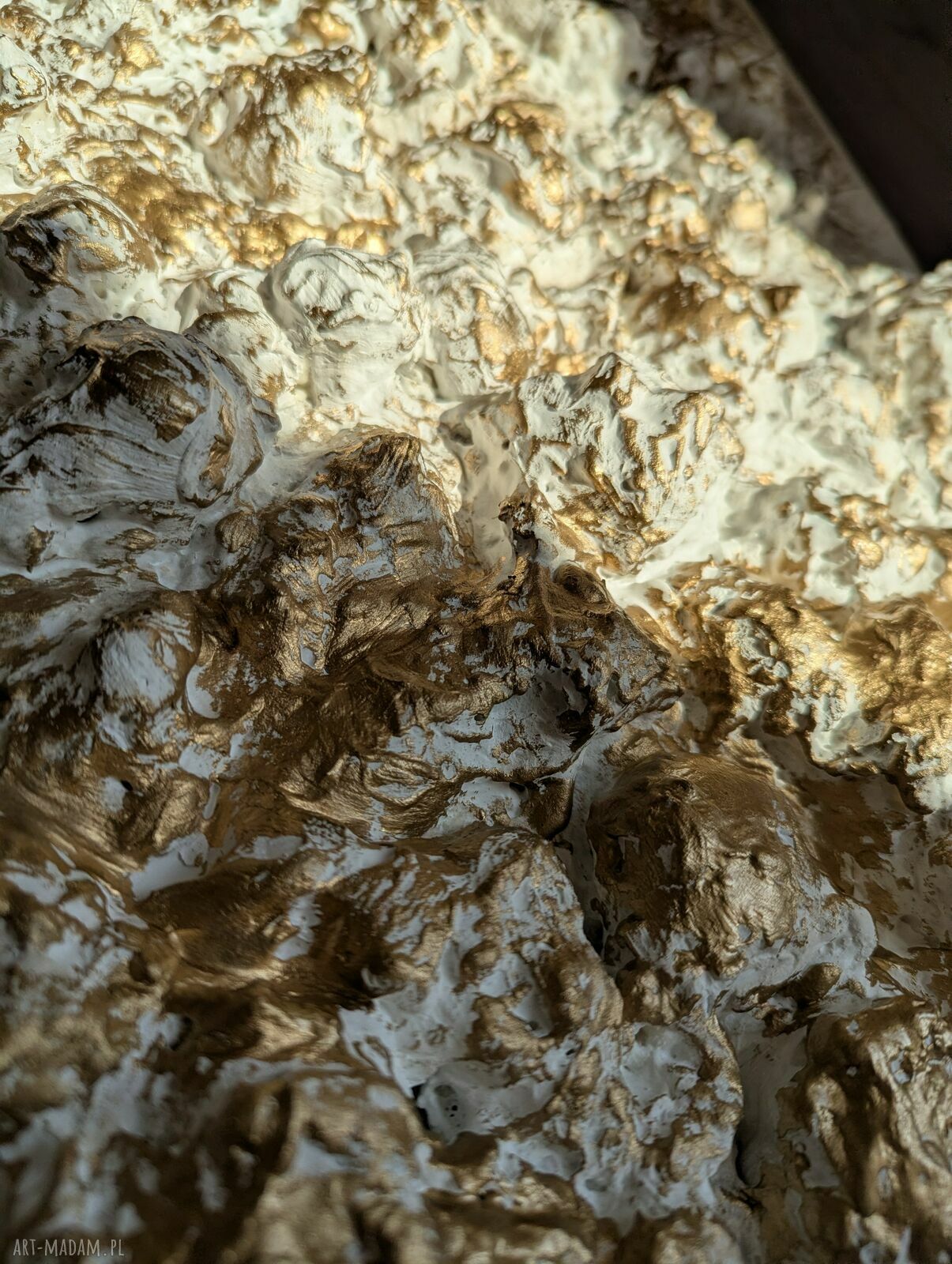 Ręcznie malowany obraz strukturalny 3D XXL - płaskorzeźba 70x100 cm, biel, krem i złoto