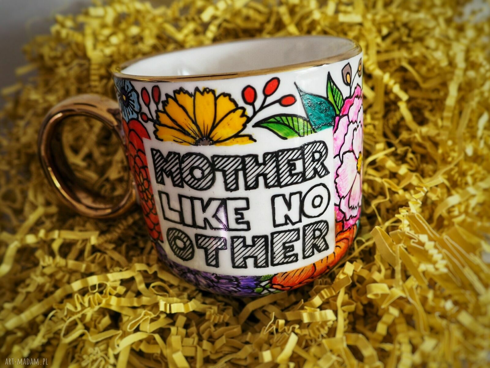 Ręcznie malowany kubek dla mamy MOTHER z napisem „Mother like no other”
