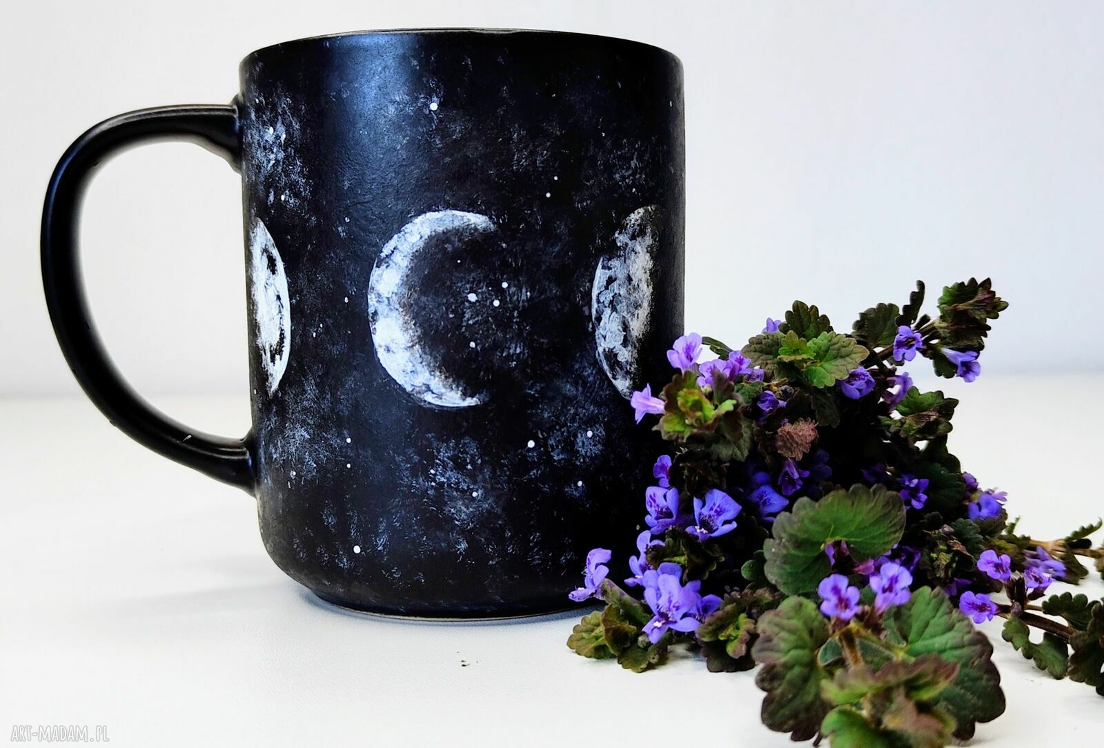 Ręcznie malowany kubek fazy księżyca, kosmos i zaćmienie - Witchcore 400 ml