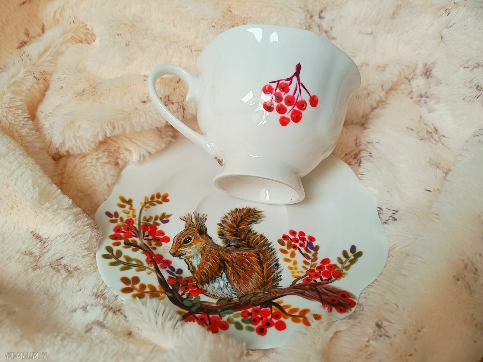 Komplet filiżanka z talerzykiem Wiewiórki - ręcznie malowana porcelana