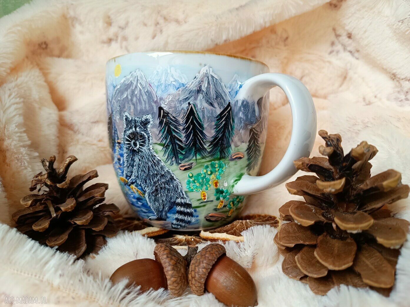 Ręcznie malowany kubek porcelanowy 480 ml - Dzikie marchewki i szop