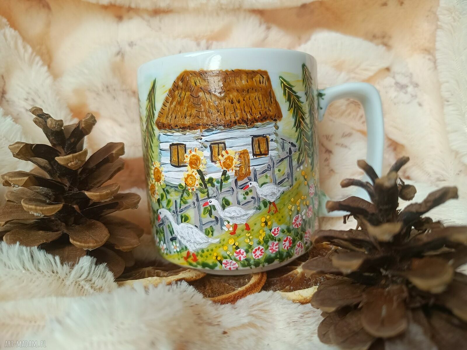 Ręcznie malowany wiejski kubek z gąskami (270 ml)