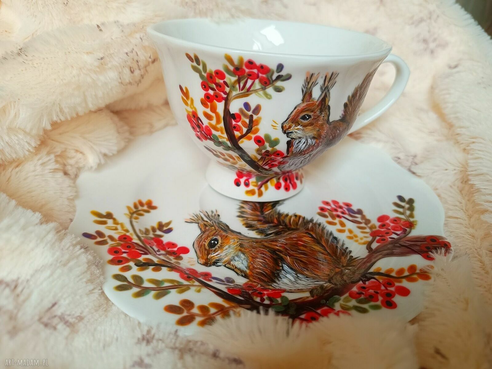 Komplet filiżanka z talerzykiem Wiewiórki - ręcznie malowana porcelana