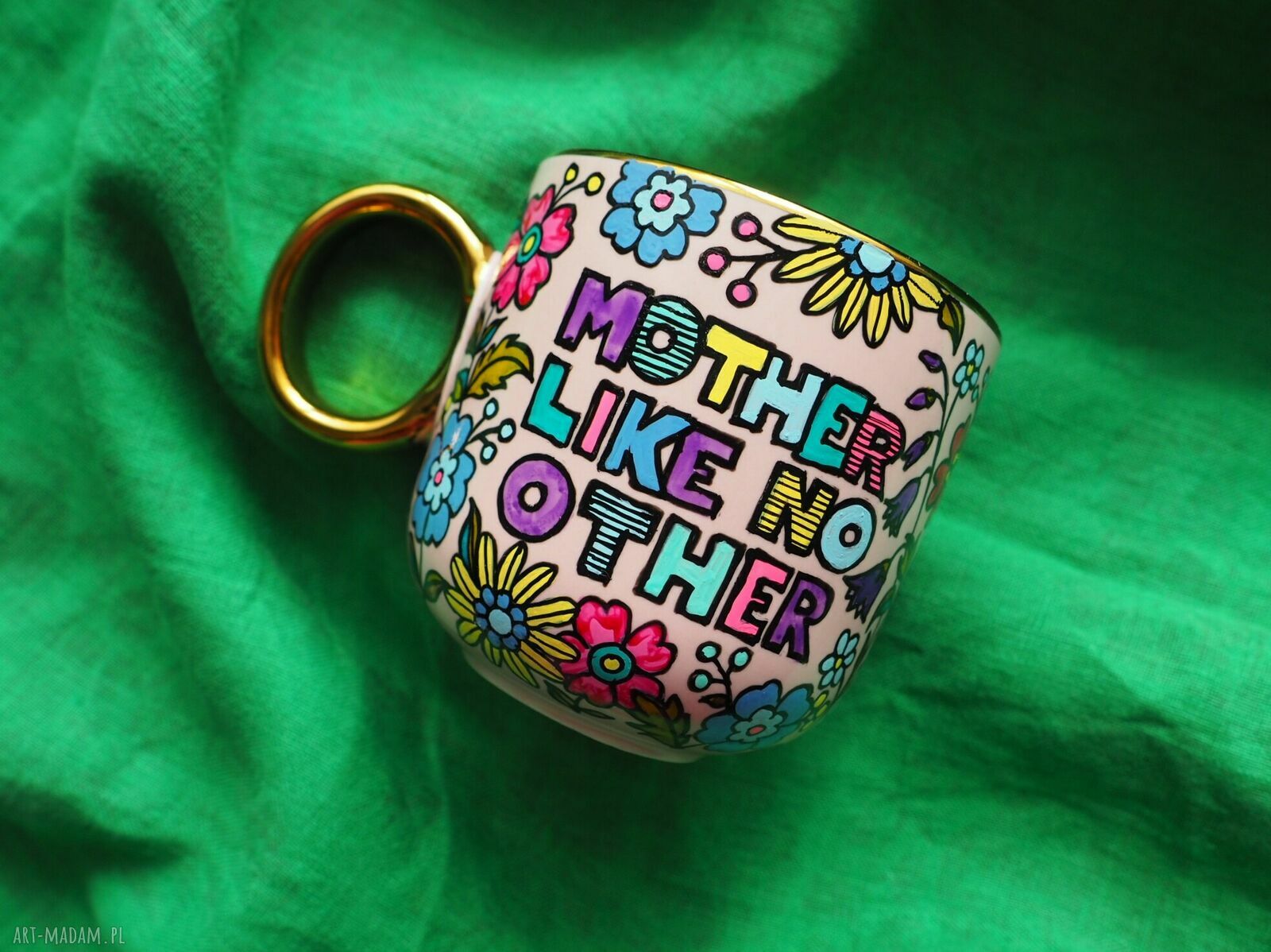 Kubek dla mamy z napisem "Mother like no other" - ręcznie malowana porcelana 380 ml