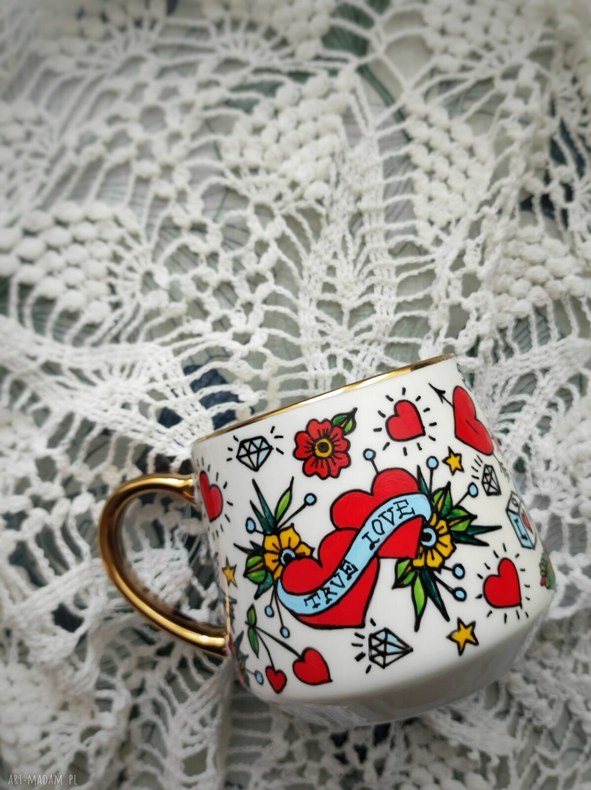 Ręcznie malowany kubek serce Tattoo - porcelana 460 ml