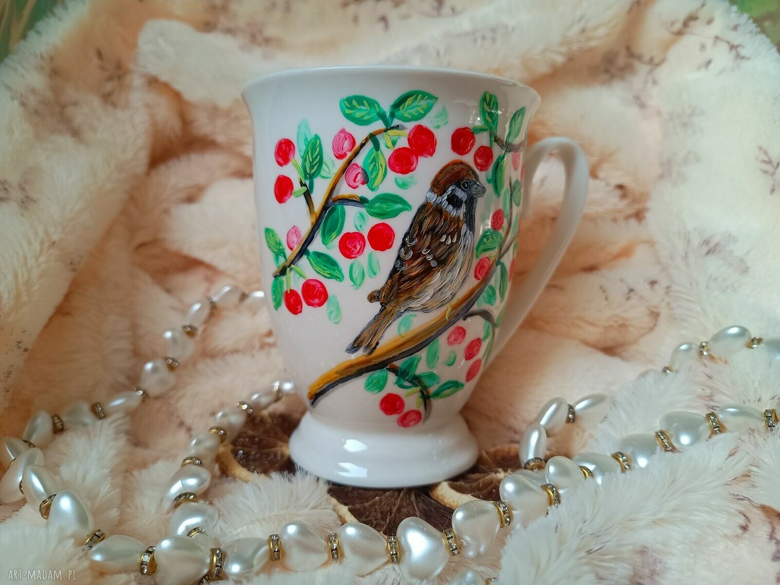 Kubek śniadaniowy z wiśniowym mazurkiem - ręcznie malowana porcelana