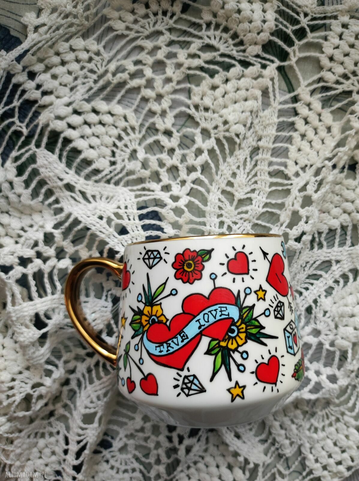 Ręcznie malowany kubek serce Tattoo - porcelana 460 ml