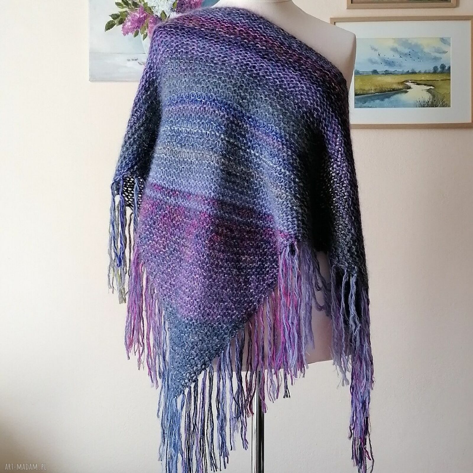 Chusta boho Lilak - ręcznie dziergana, puchata i szlachetna z merino oraz kaszmirem