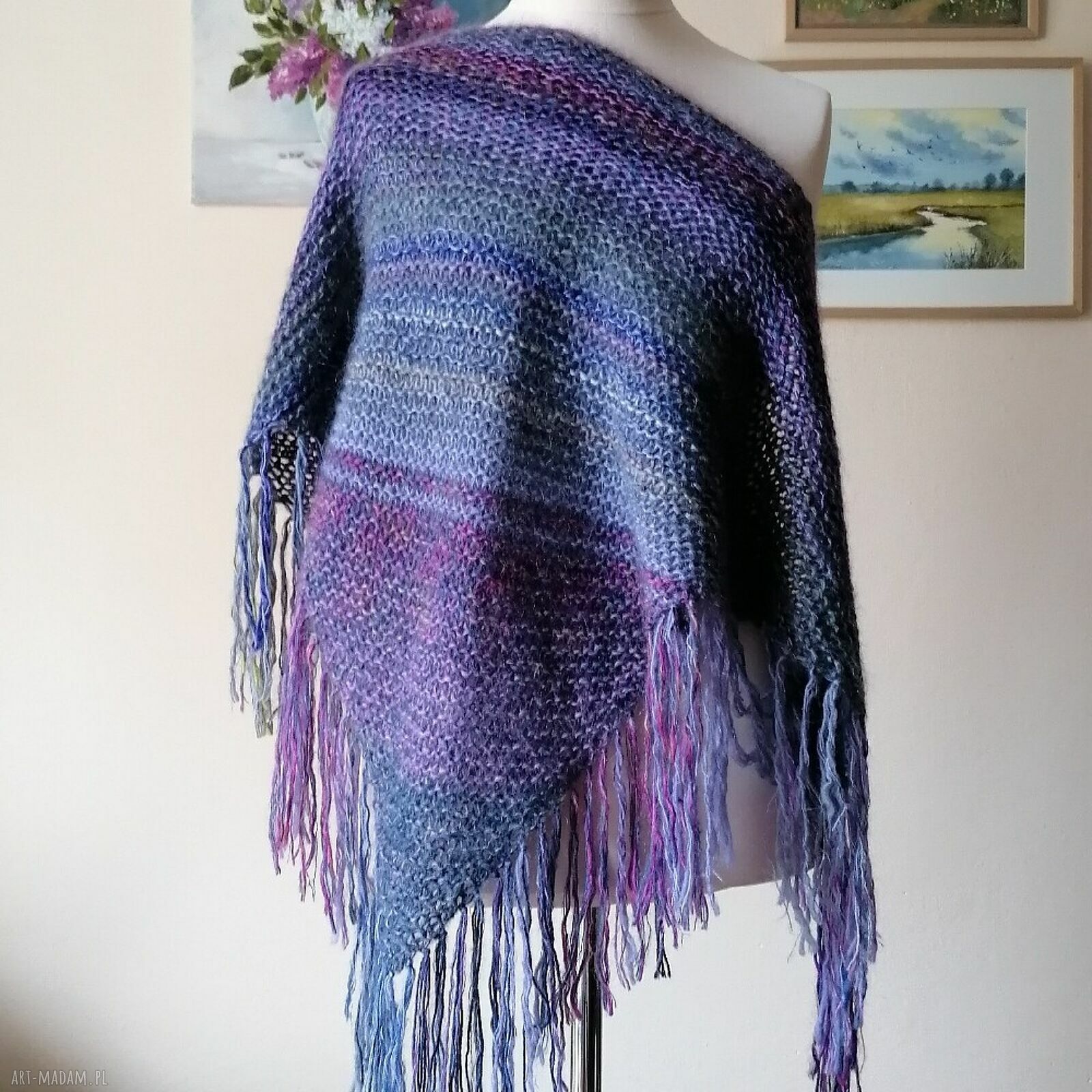 Chusta boho Lilak - ręcznie dziergana, puchata i szlachetna z merino oraz kaszmirem