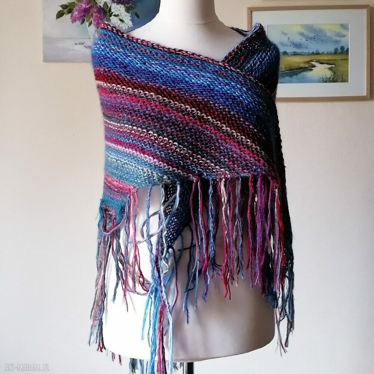 Chusta boho z granatem - duża, miła i ciepła, ręcznie na drutach