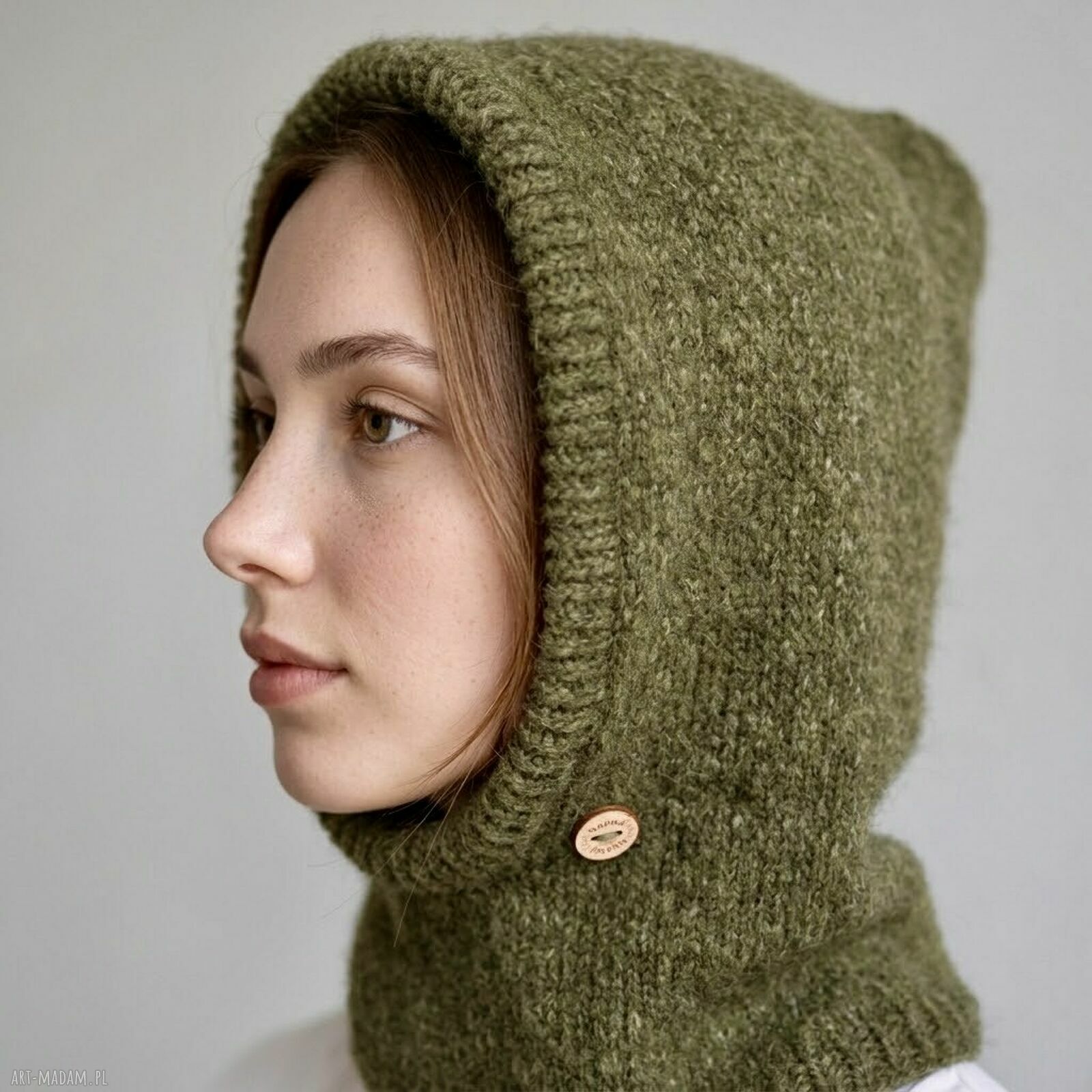Ręcznie robiona czapka damska handmade