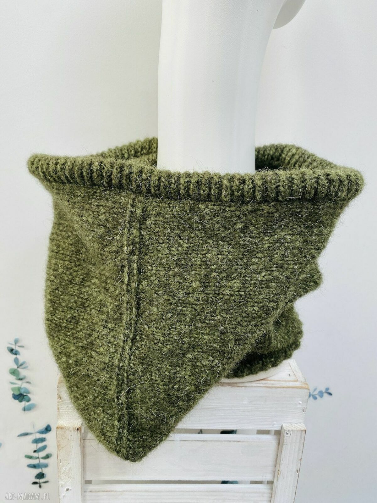 Ręcznie robiona czapka damska handmade