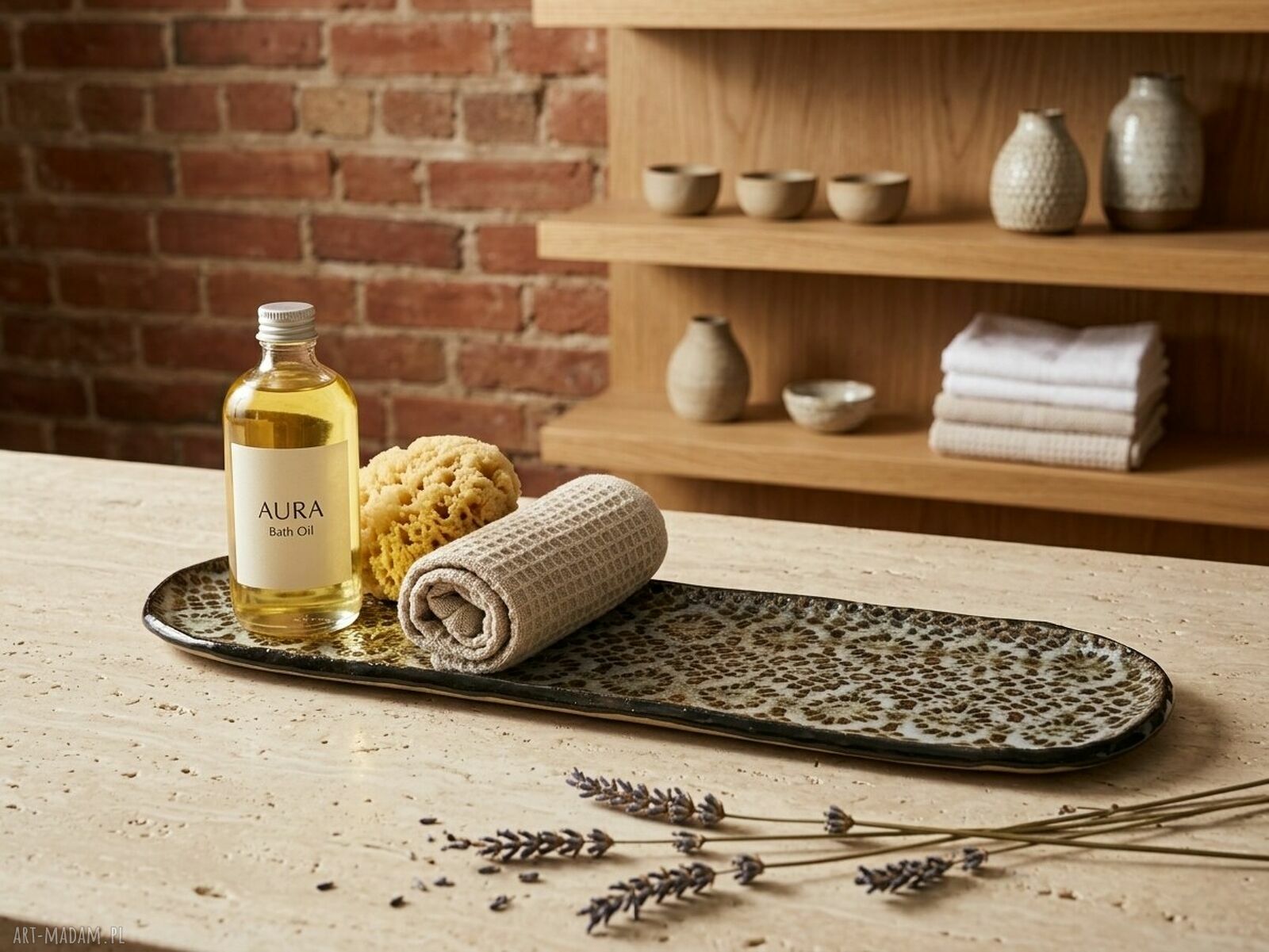 Ręcznie robiona ceramiczna podstawka - dekoracja do salonu i biżuterii