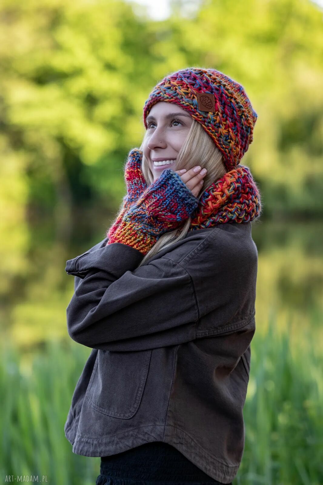 Ręcznie robiona czapka damska handmade