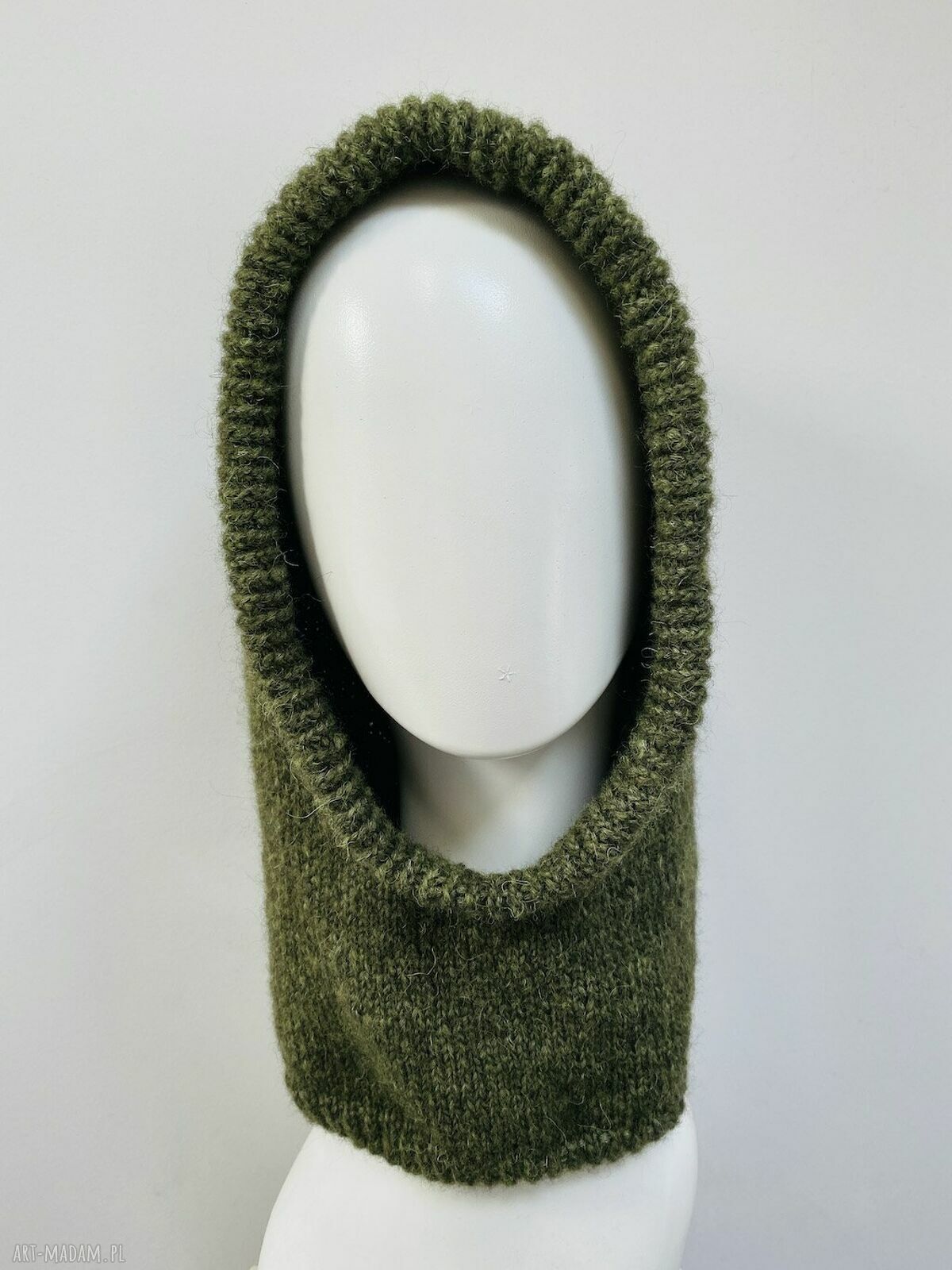 Ręcznie robiona czapka damska handmade
