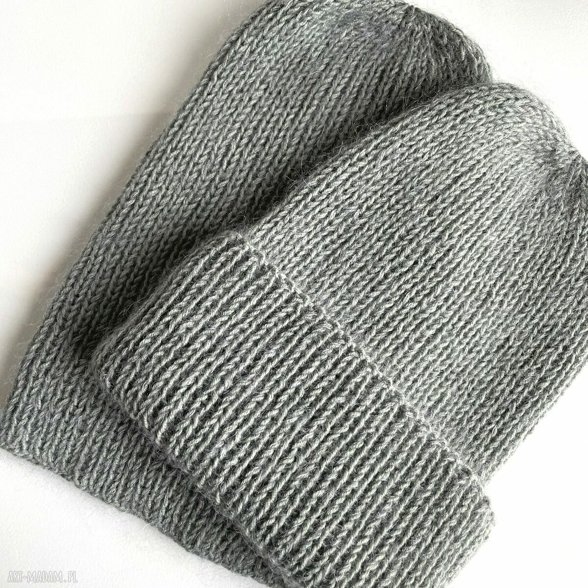 Wywijana czapka beanie AUREA z baby merino, moherem i jedwabiem - Zielona Szałwia