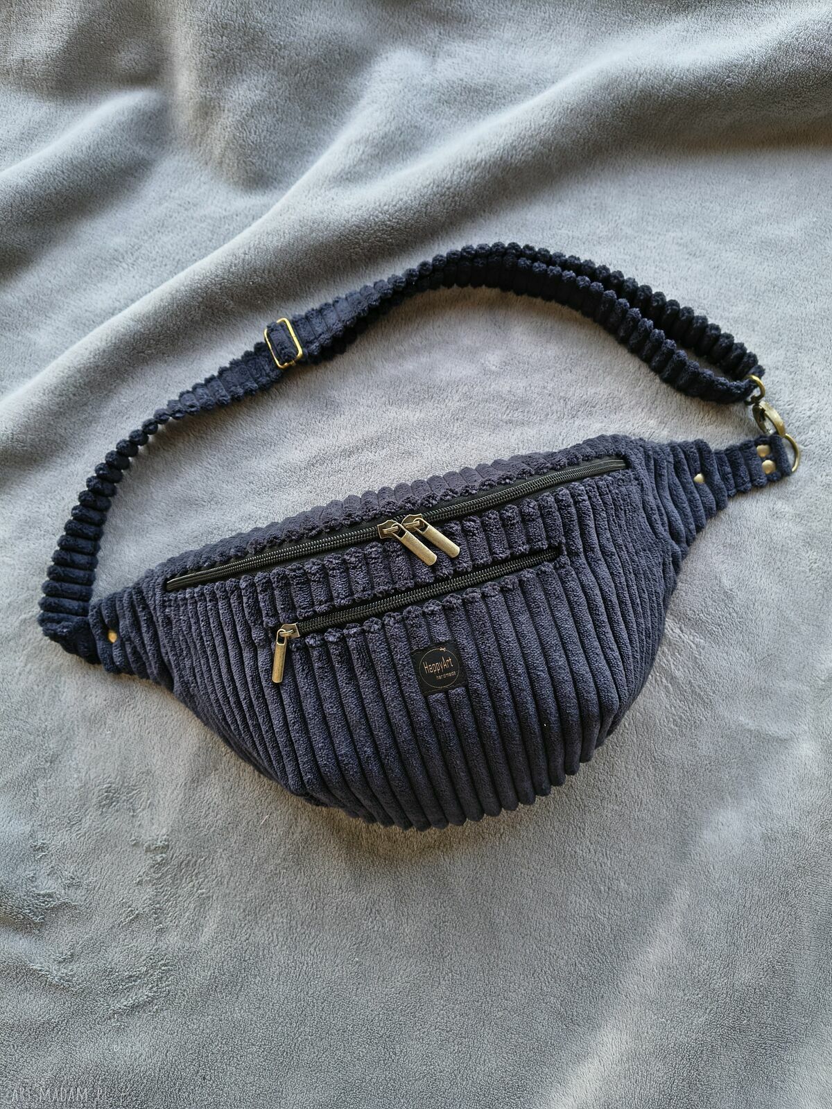 Ręcznie robiona nerka damska - praktyczna saszetka handmade