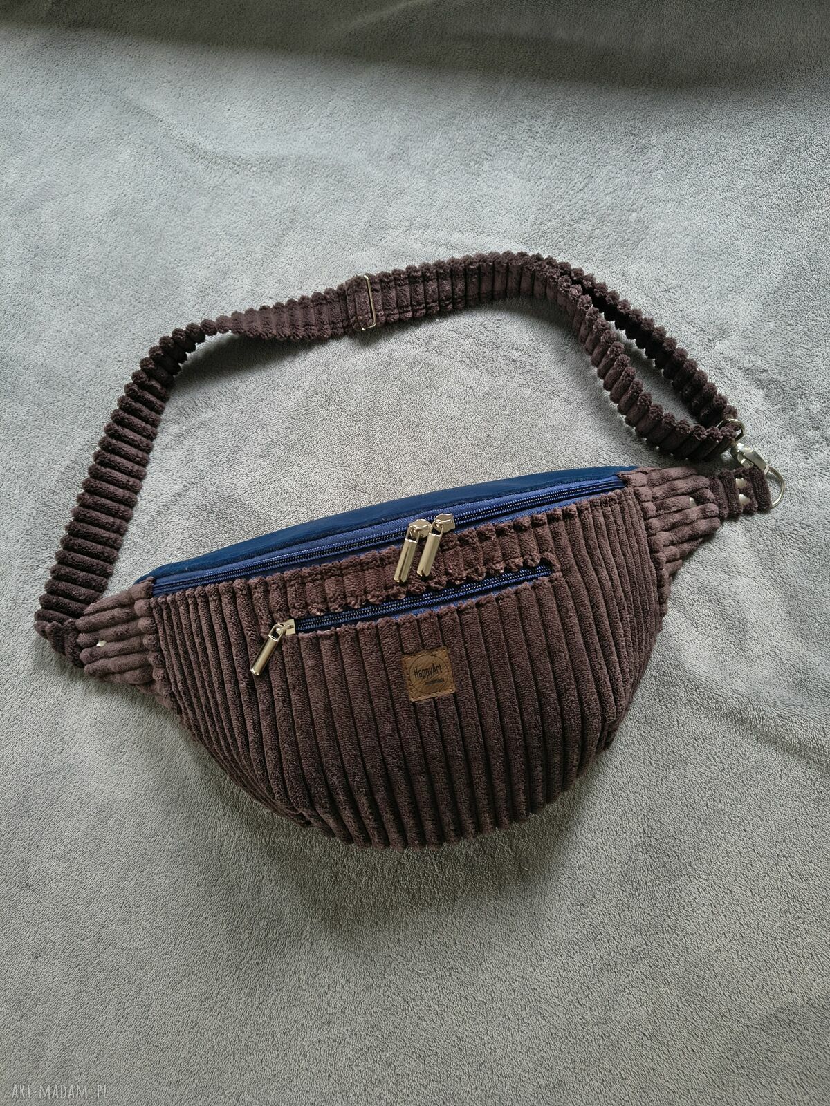 Ręcznie robiona nerka damska - praktyczna saszetka handmade