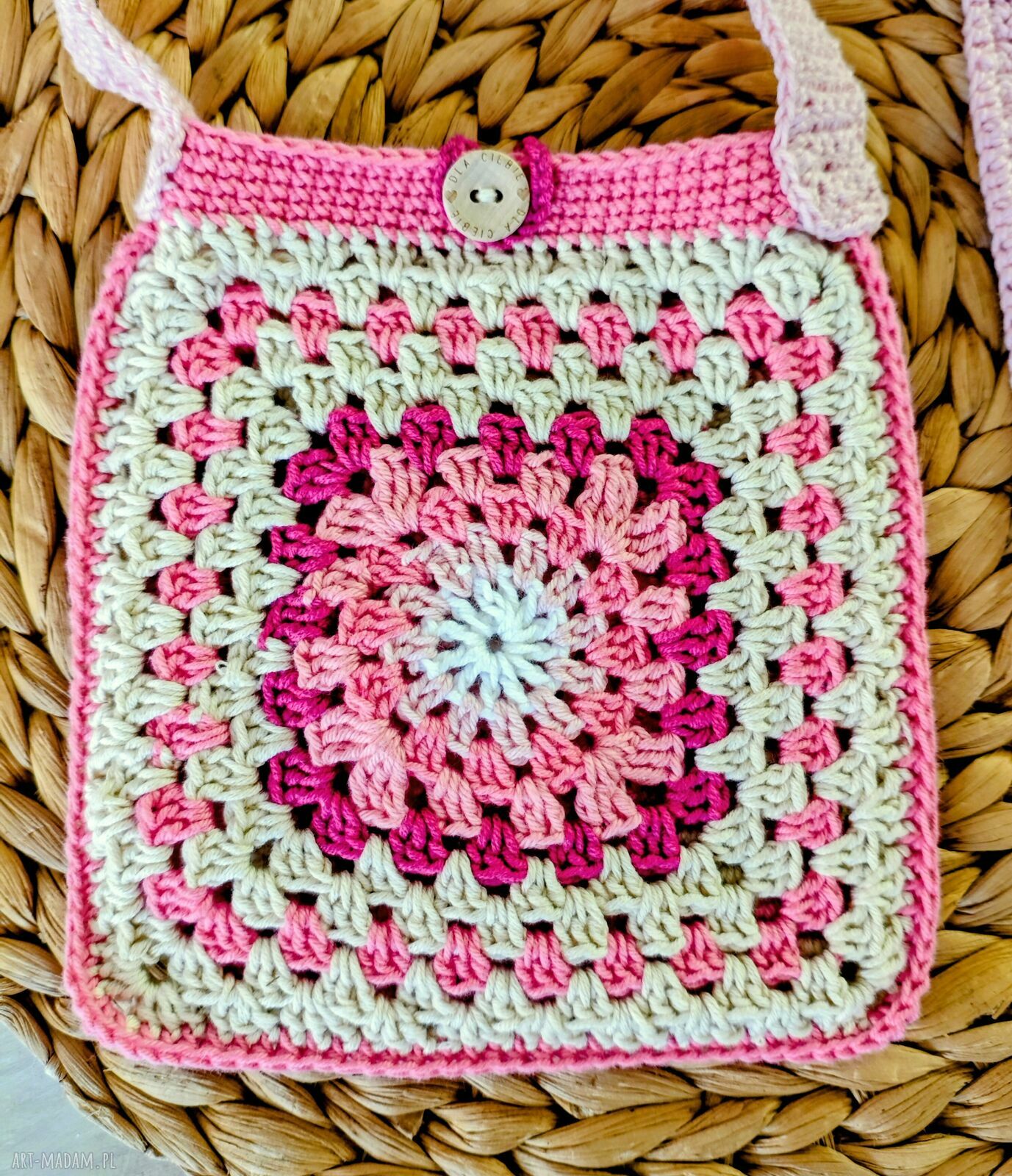 Różowa torebka na szydełku - mała kopertówka handmade
