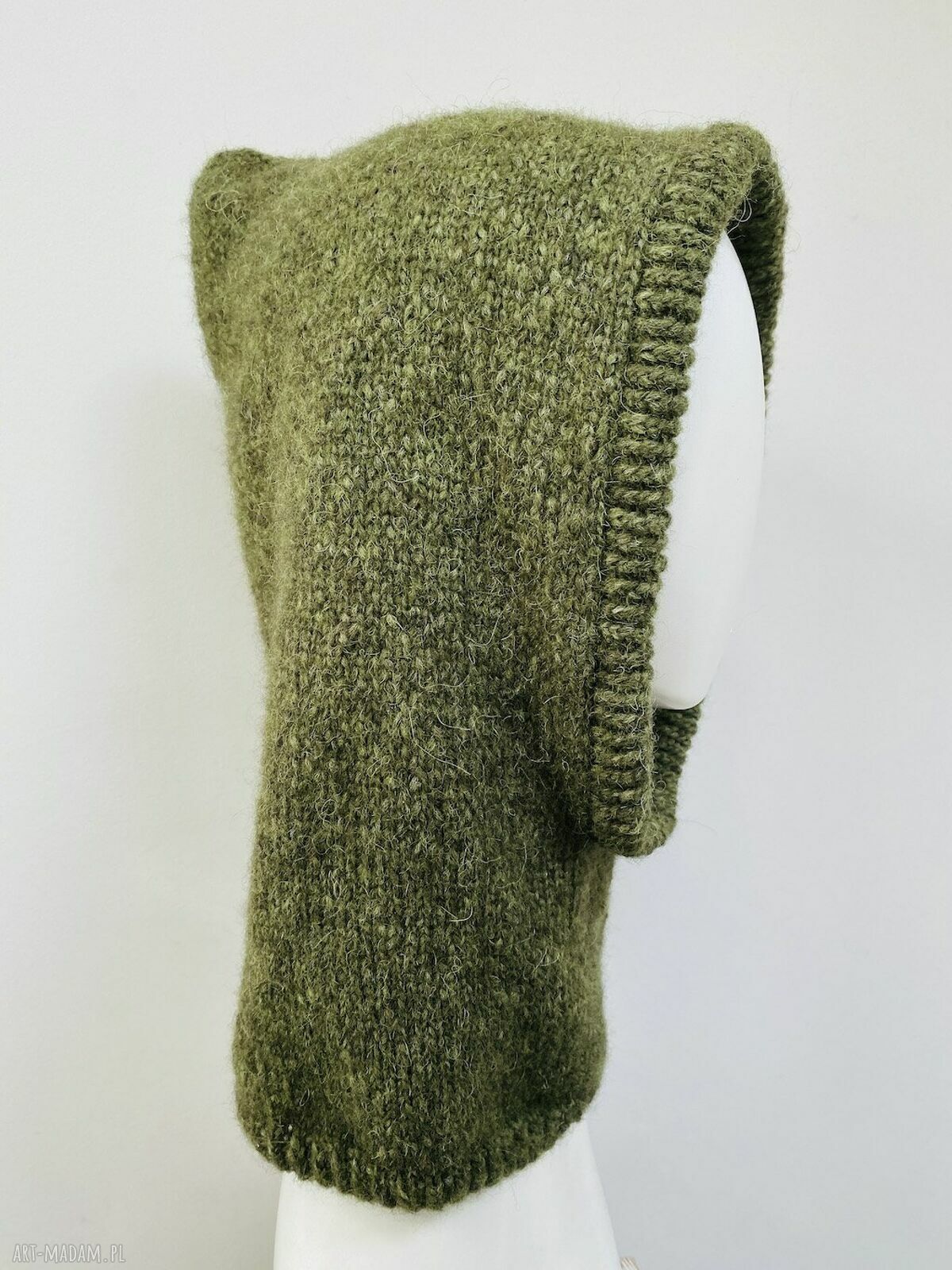 Ręcznie robiona czapka damska handmade