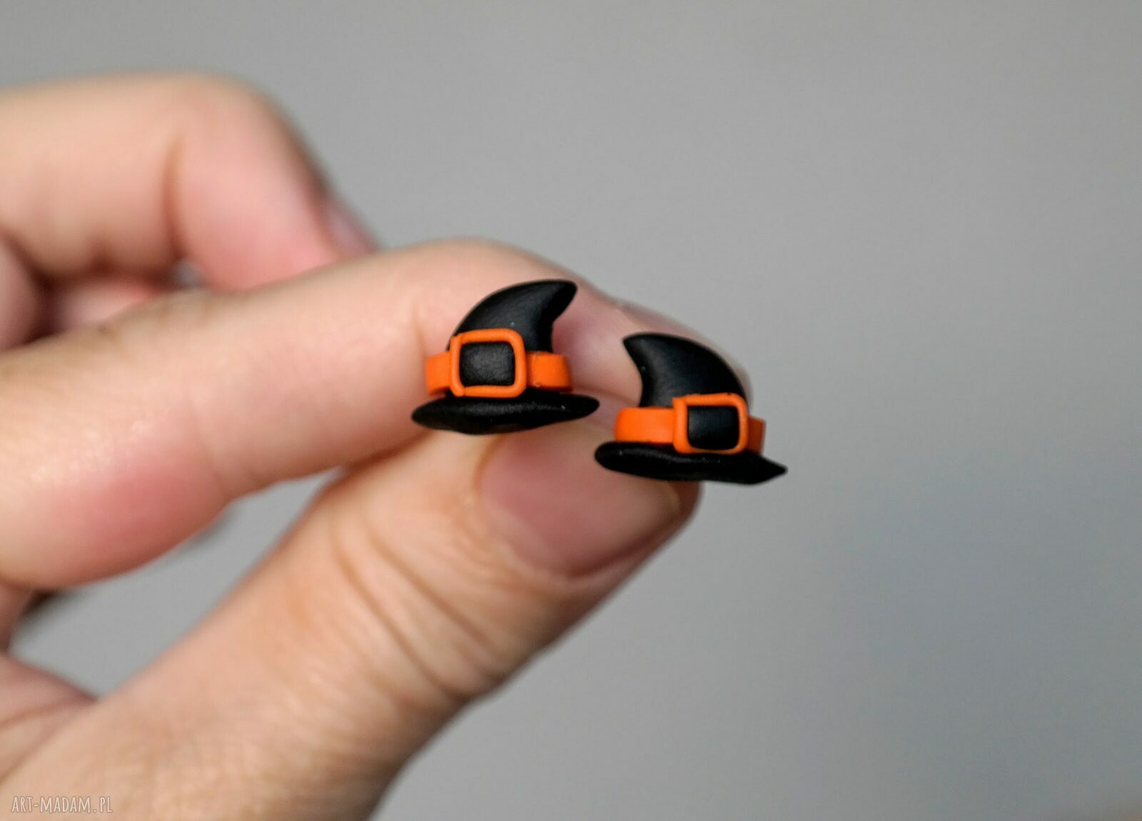Kolczyki Kapelusze Czarownicy na Halloween - ręcznie robione z modeliny Fimo i końcówkami ze stali chirurgicznej
