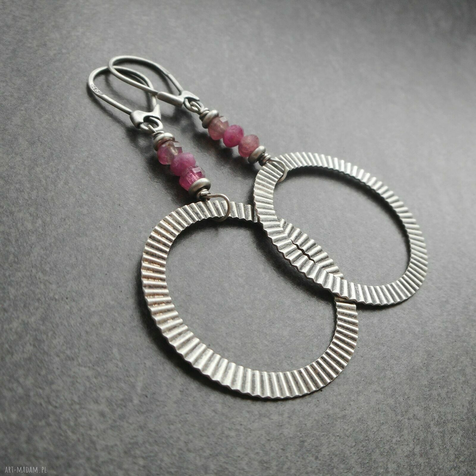 Ręcznie robione kolczyki handmade dla kobiet
