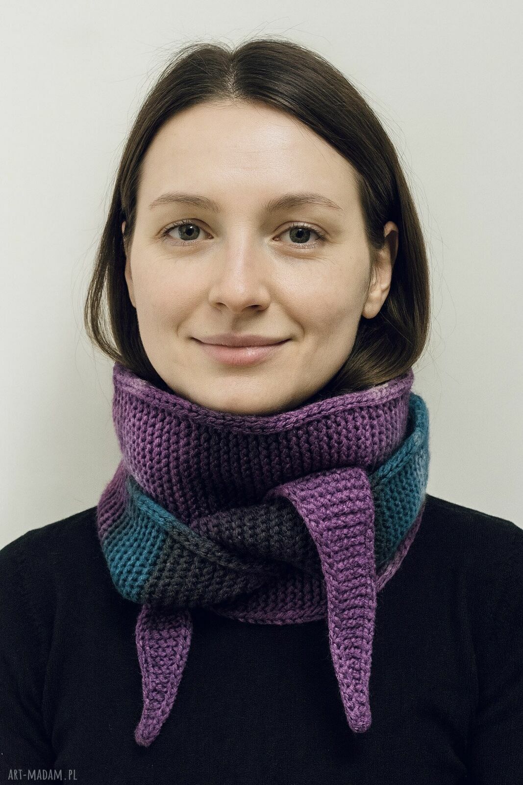 Duży, ciepły szalik komin-otulacz Sophie - asymetryczny