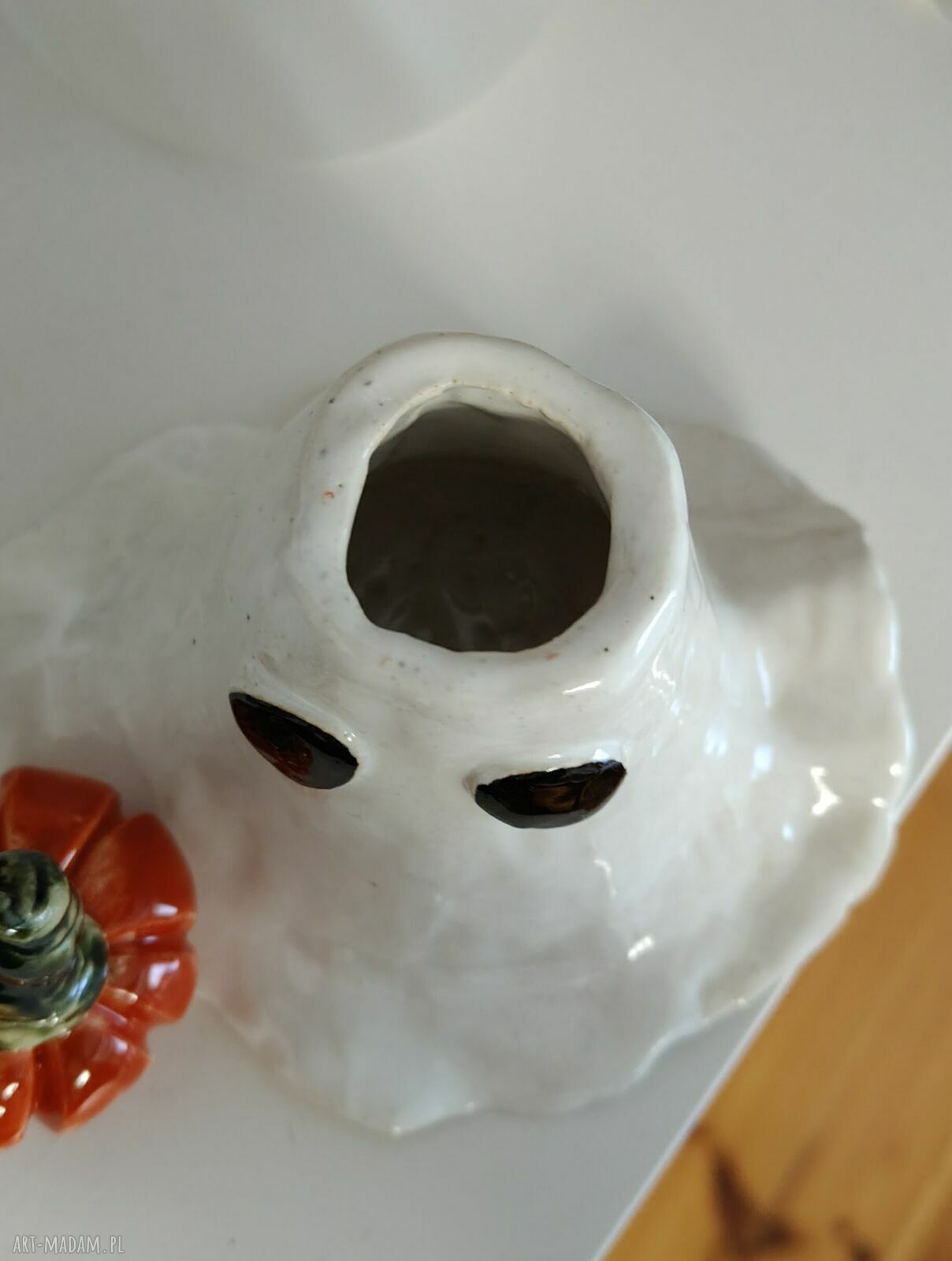Ręcznie robiony ceramiczny duch - świecznik i pojemnik na Halloween (ok. 14 cm)