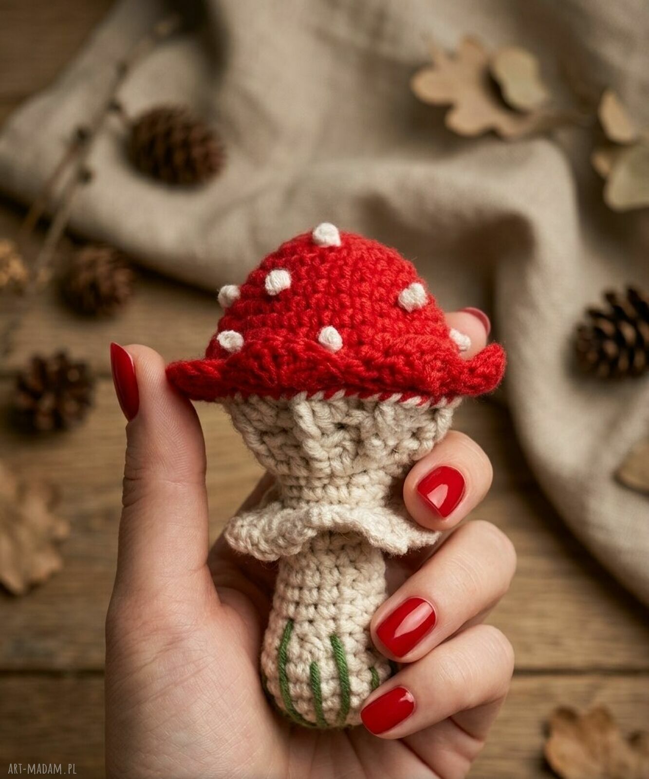 Ręcznie robiony muchomorek - brelok, zawieszka i ozdoba handmade