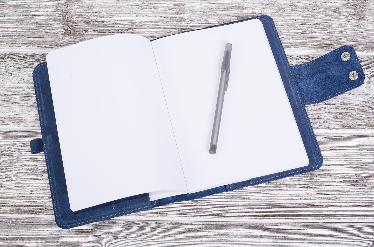 Ręcznie robiony skórzany notes A5 - personalizowana okładka z naturalnej skóry