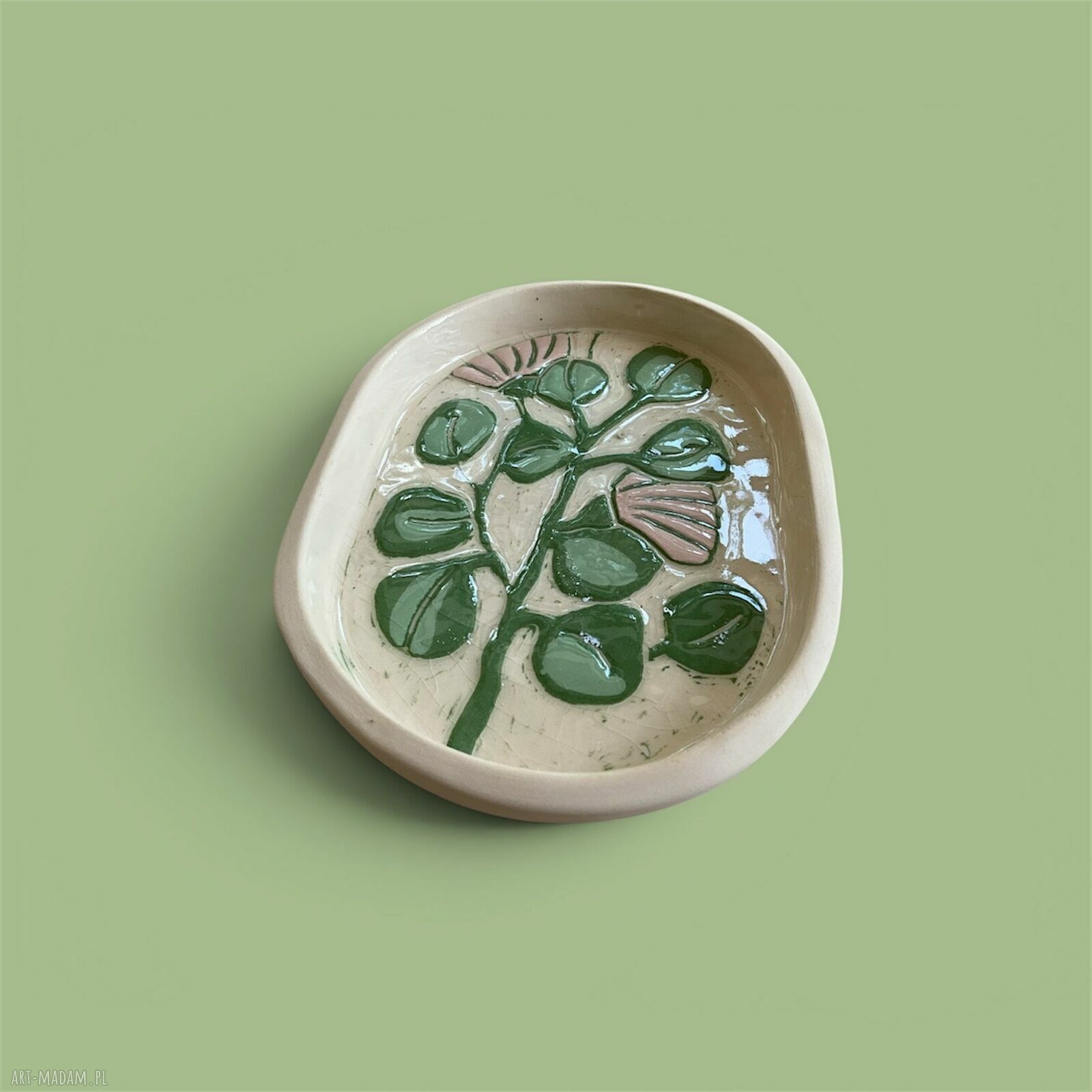 Ręcznie robiony talerzyk ceramiczny 16 x 12 cm - motyw roślinny (sgraffito)