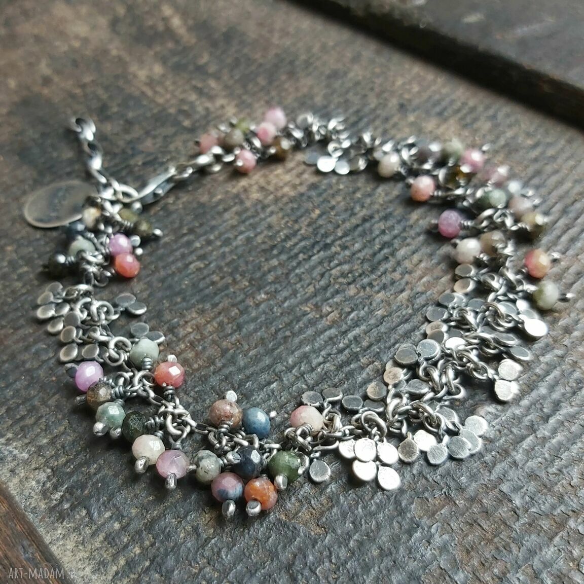 Ręcznie wykonana bransoletka z oksydowanego srebra listki z turmalinami. Handmade
